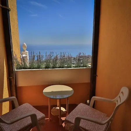 La Tuna Villa